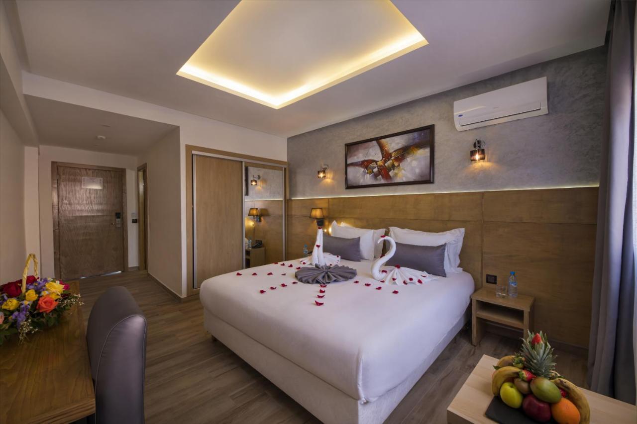 Double Room,1459381801:JPEG